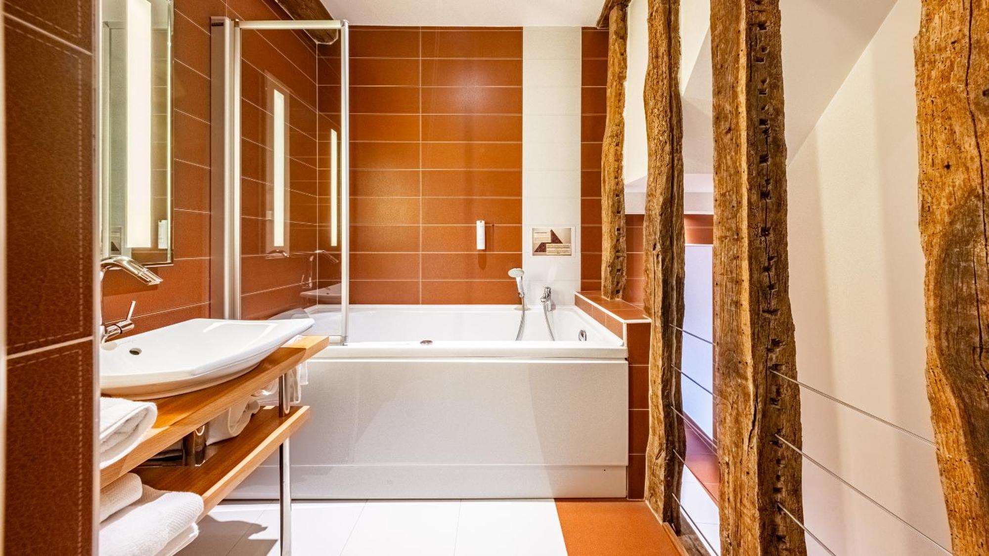 Hotel Relais De La Cote D'Or ซีมูร์-ออง-โอซัวร์ ภายนอก รูปภาพ